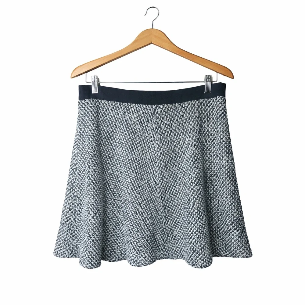 LOFT Black White Tweed Knit Skater Skirt Medium Soft Preppy Office Chic Cute